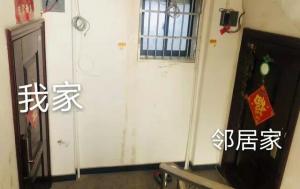門上掛鏡子對鄰居有啥影響，如何化解？