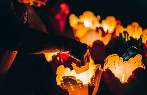 覆燈火命五行缺什么