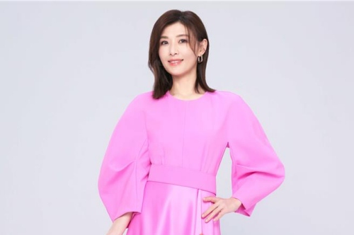 天生非常迷人的八字女命